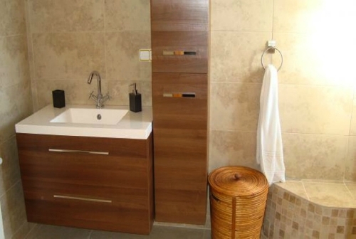 3205.villa fuchsia new bathroom1.jpg